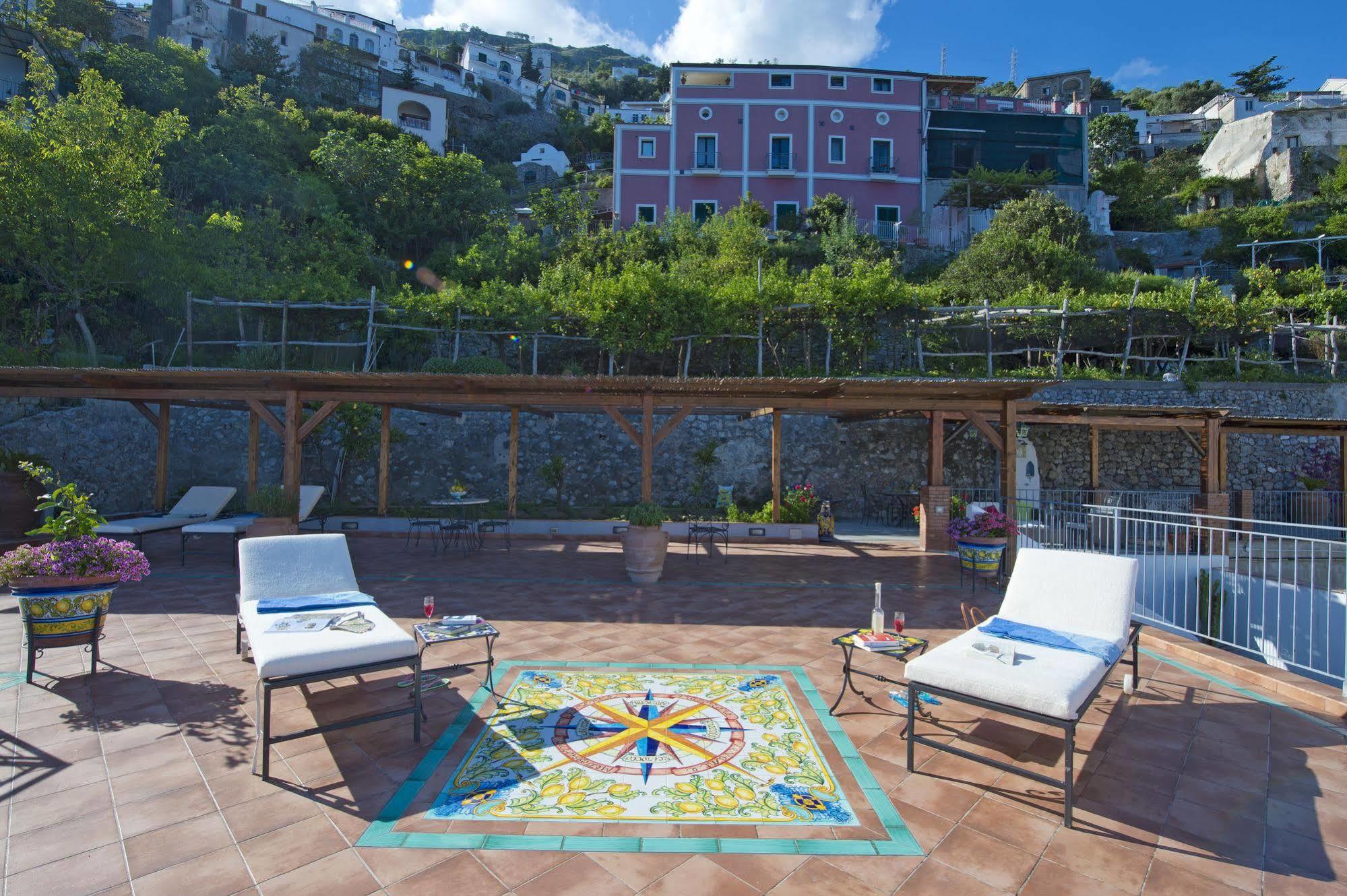 Il Giardino Dei Limoni Aparthotel Praiano Eksteriør bilde